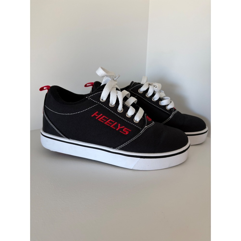 Heelys Pro 20 Kids Skate Shoes Black Red Canvas Retro Roller Sneakers Youth 4